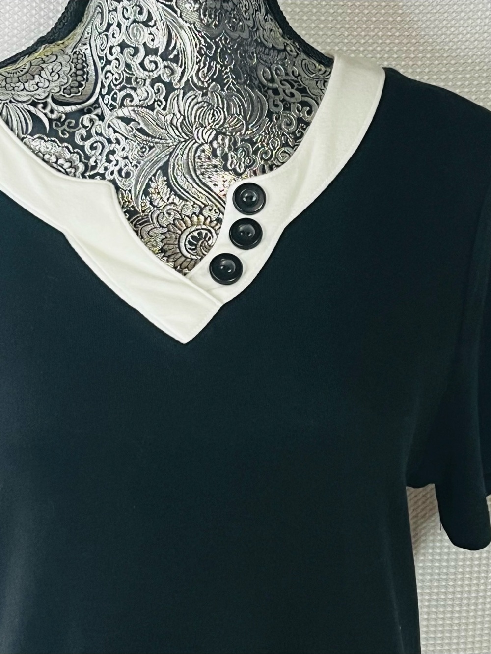Appleseeds Women's Black V-Neck Top with White Trim and Button Detail